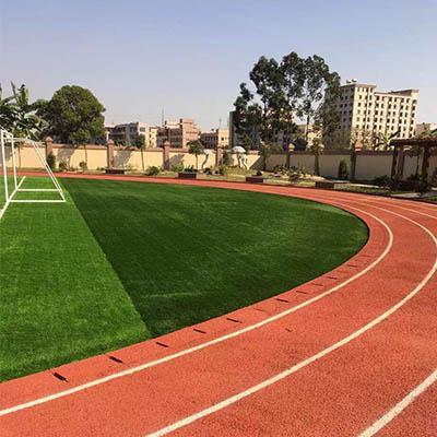 在校園鋪設塑膠跑道 在校園鋪設塑膠跑道